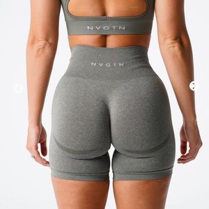 NVGTN Contour Seamless Shorts - Khaki